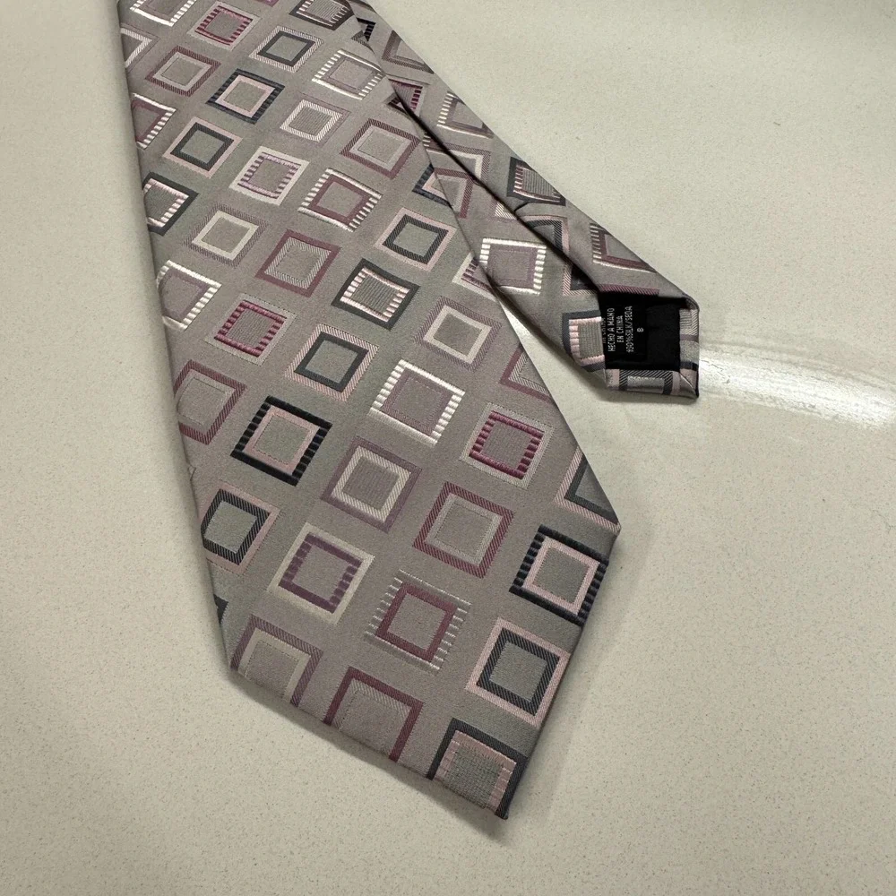 Geoffrey Beene Tie Gray Hand Made 100% Silk Neck Woven Geometric Casual‎